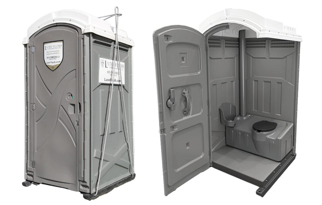 Luxe Flush crane-liftable portable restroom for elevated job sites